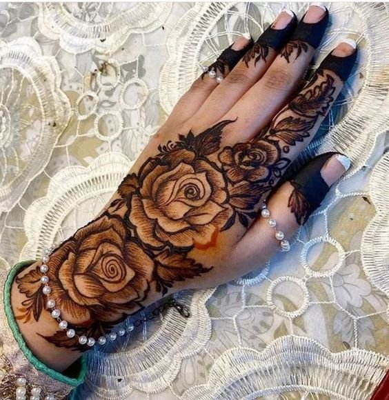 70 Latest Rose Mehndi Designs Of 2018 || Simple Rose Mehndi Images To  Inspire You | Bling Sparkle