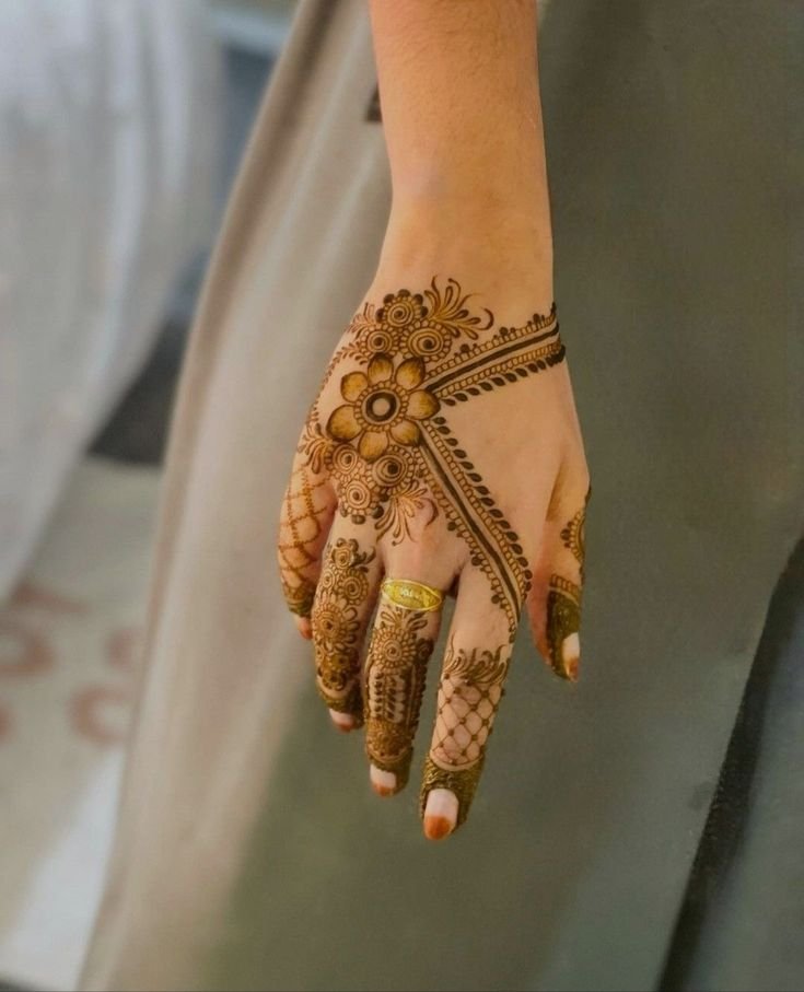 Simple mehndi design