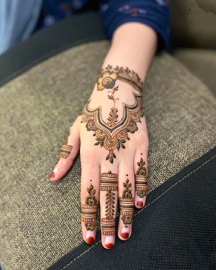 Bracelet Mehndi Design