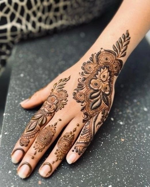 Bracelet Mehndi Design