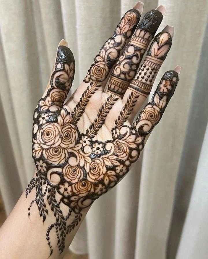 Bracelet Mehndi Design