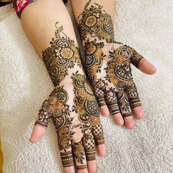 Bracelet Mehndi Design