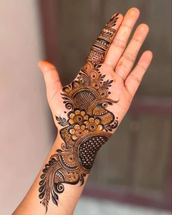 Bracelet Mehndi Design