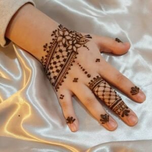 cute mehndi design for kids