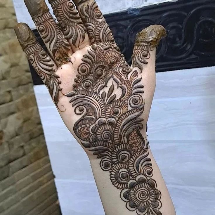 Easy Mehndi Design Photo