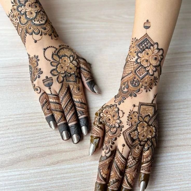 Easy Mehndi Design Photo