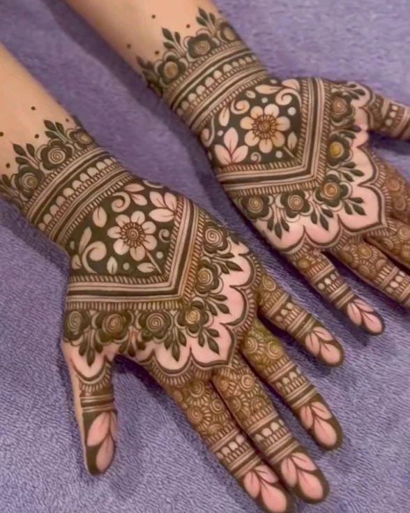 Easy Mehndi Design Photo