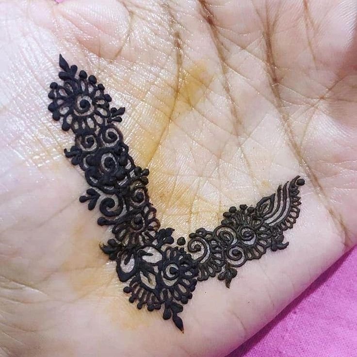 Front Hand Mehndi Design