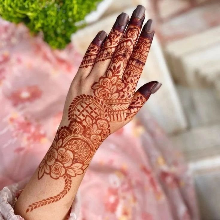 Front Hand Mehndi Design