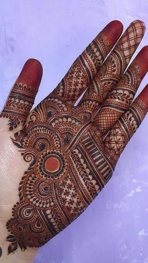 Front Hand Simple Mehndi Design