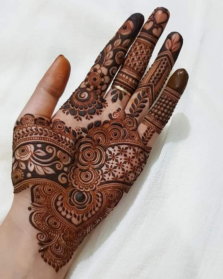 Front Hand Simple Mehndi Design