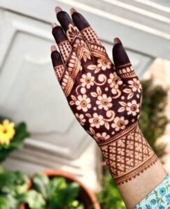 Front Hand Simple Mehndi Design