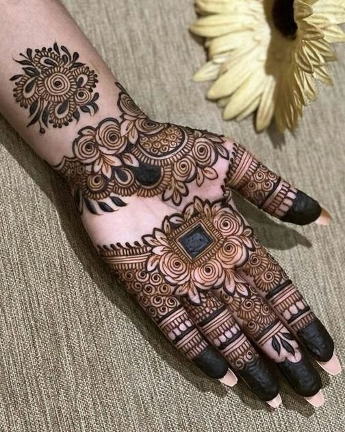 Front Hand Mehndi Design