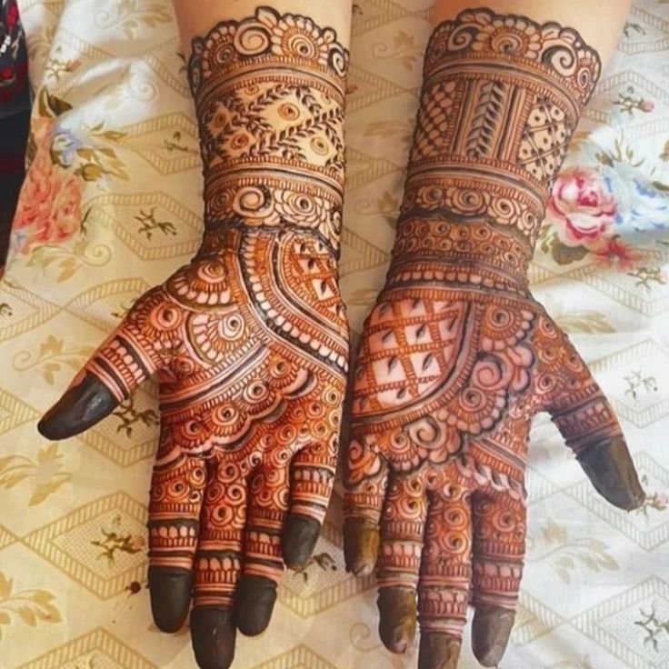 Front Hand Mehndi Design