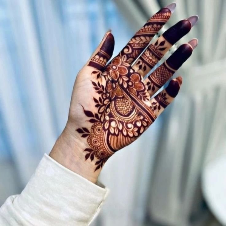 Front Hand Mehndi Design