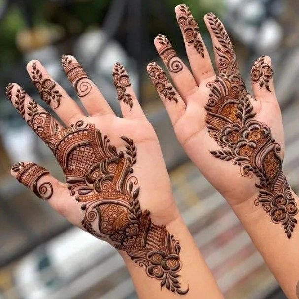 Front Hand Mehndi Design