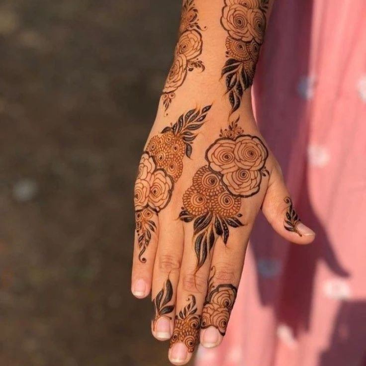 Simple Mehndi Designs