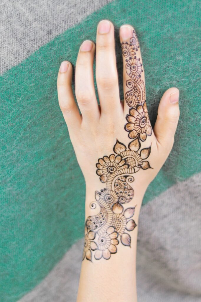 Stylish Full Hand Mehndi Design