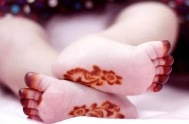 Simple Mehndi Designs For Kids 